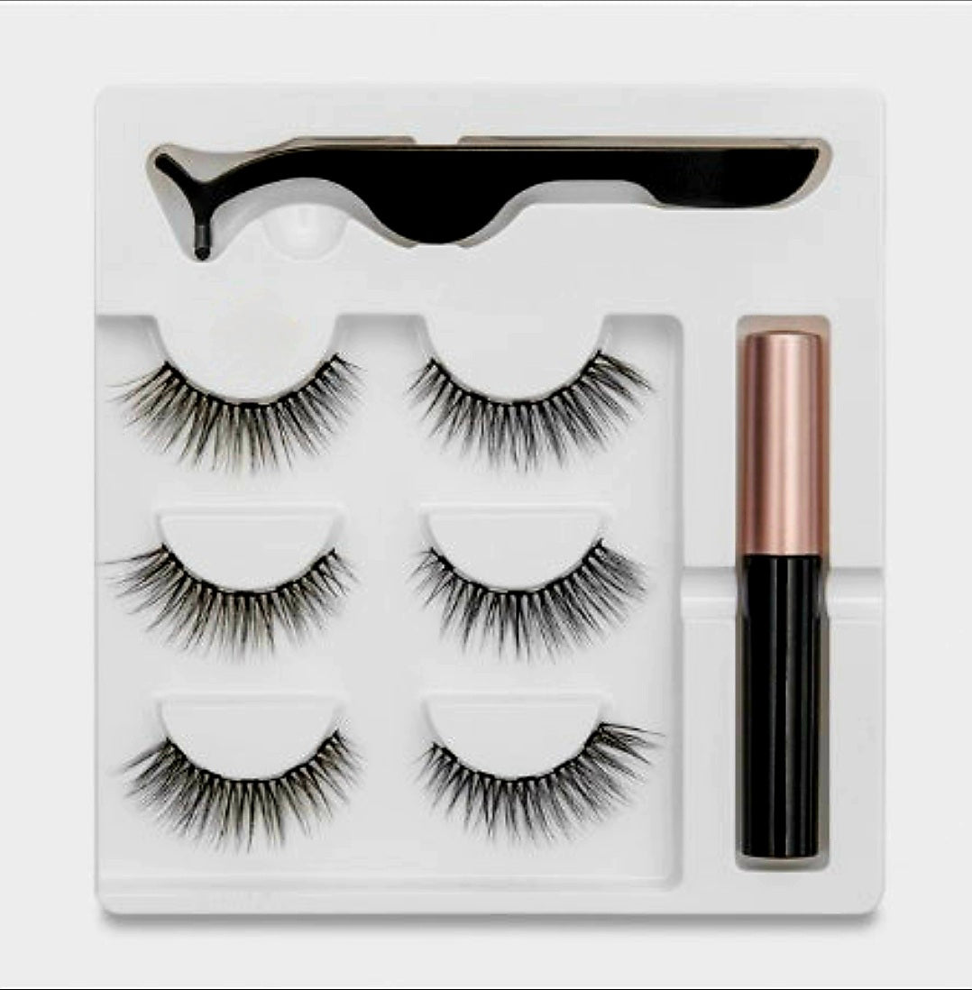False Eyelash Kit