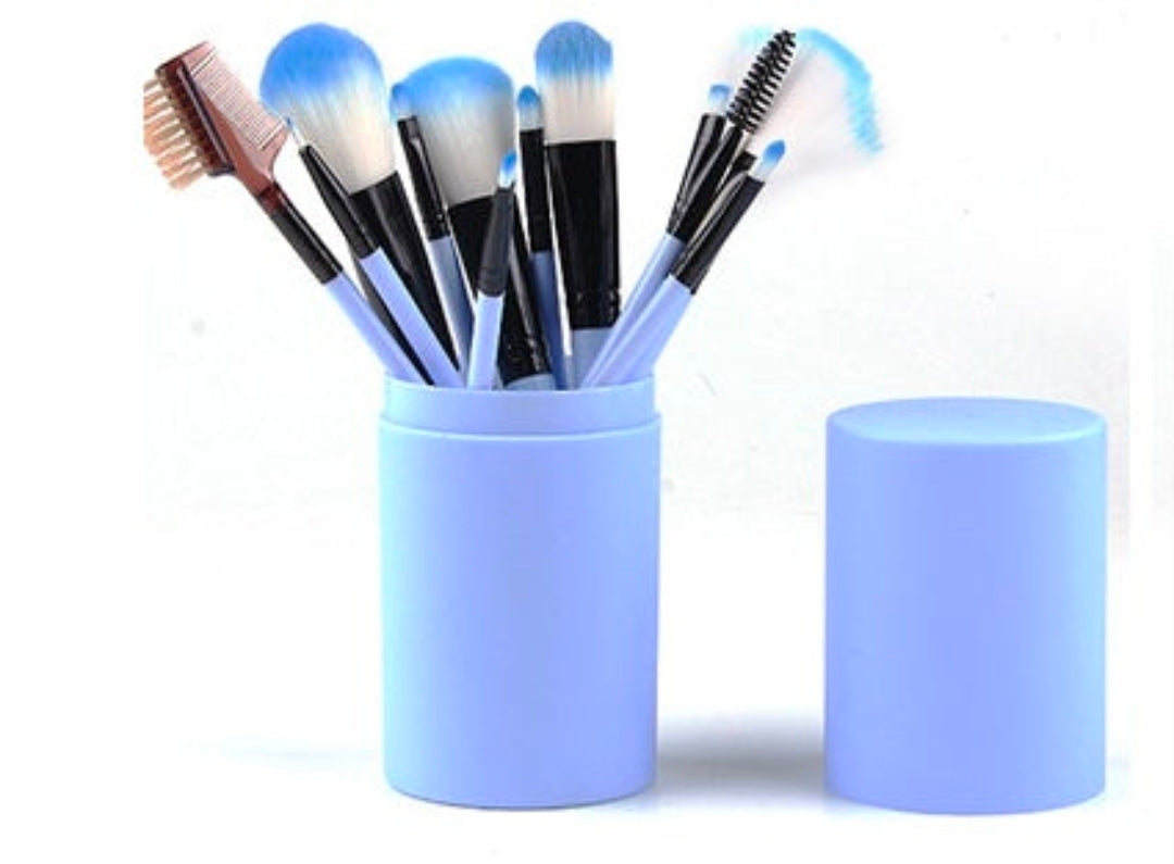 12-Piece Makeup Brush Set – With Holder