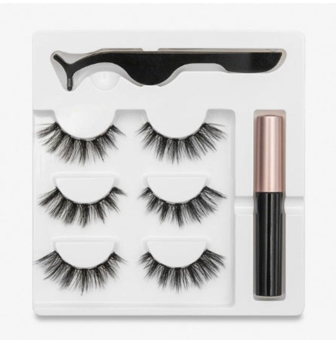 False Eyelash Kit